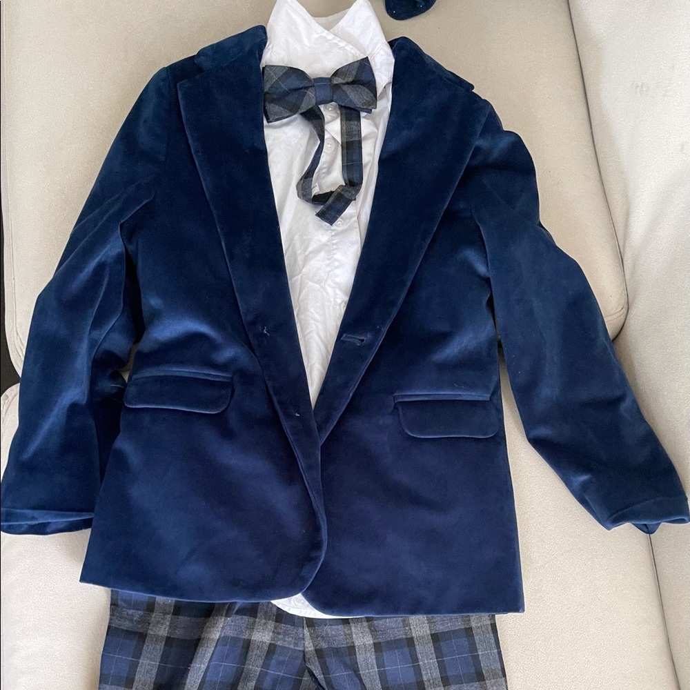 Boys suit Náutica size 7 (4pc) - Picture 1 of 1